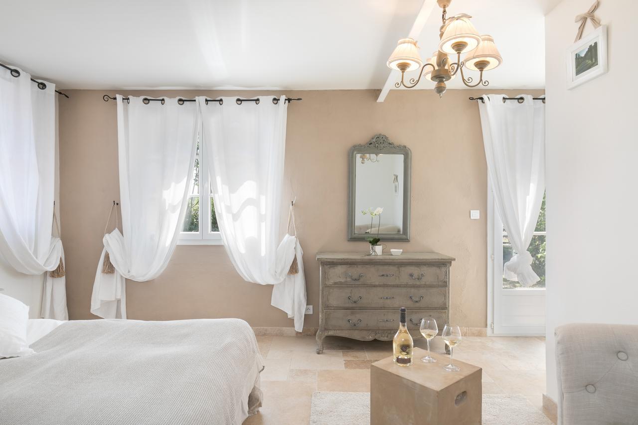 Chateau Des Bertrands Le Cannet-des-Maures Zewnętrze zdjęcie